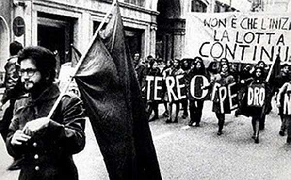 mMnifestazione di operai e studenti nel 1968