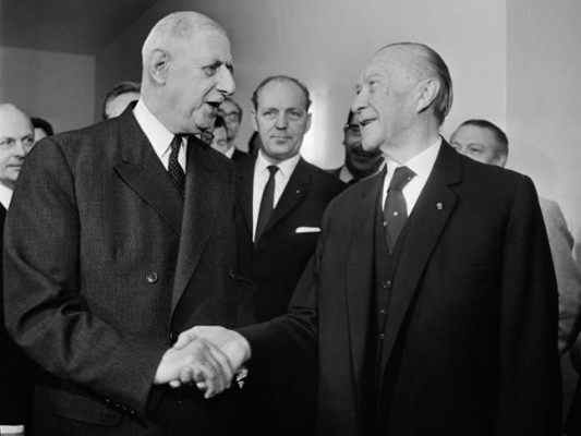 Intesa-franco-tedesca: incontro Adenauer-De Gaulle (1950).