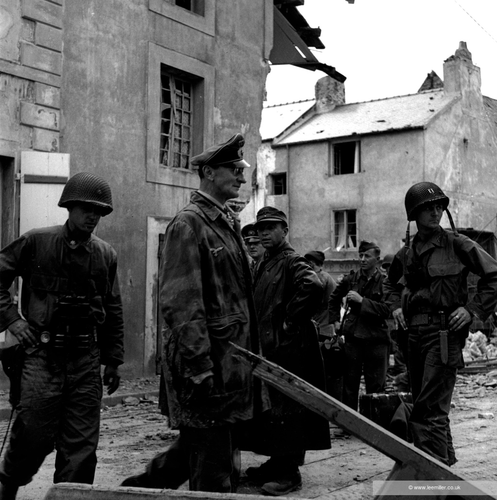 SECONDA GUERRA MONDIALE FOTOGRAFIE BOURKE WHITE LEE MILLER IMMAGINE 6