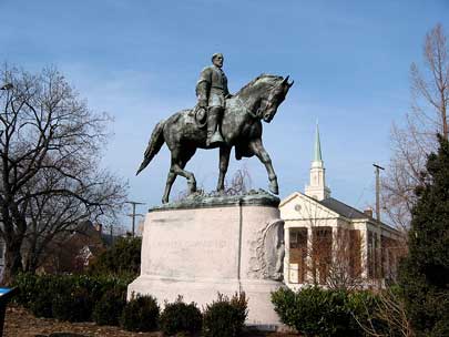 La statua equestre di Robert E. Lee